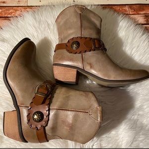 Roper Women’s 9.5 Ankle Boots